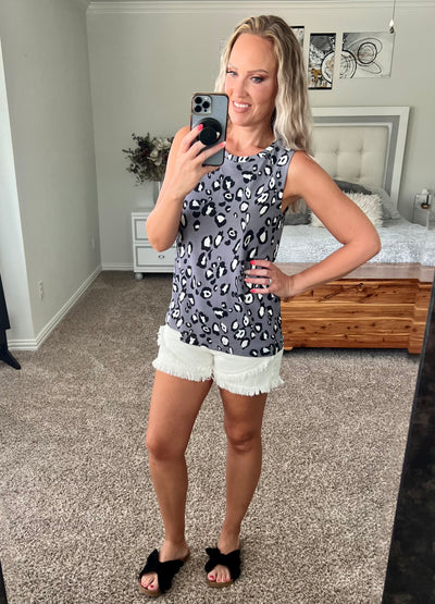 Daniela Leopard Print Round Neck Tank