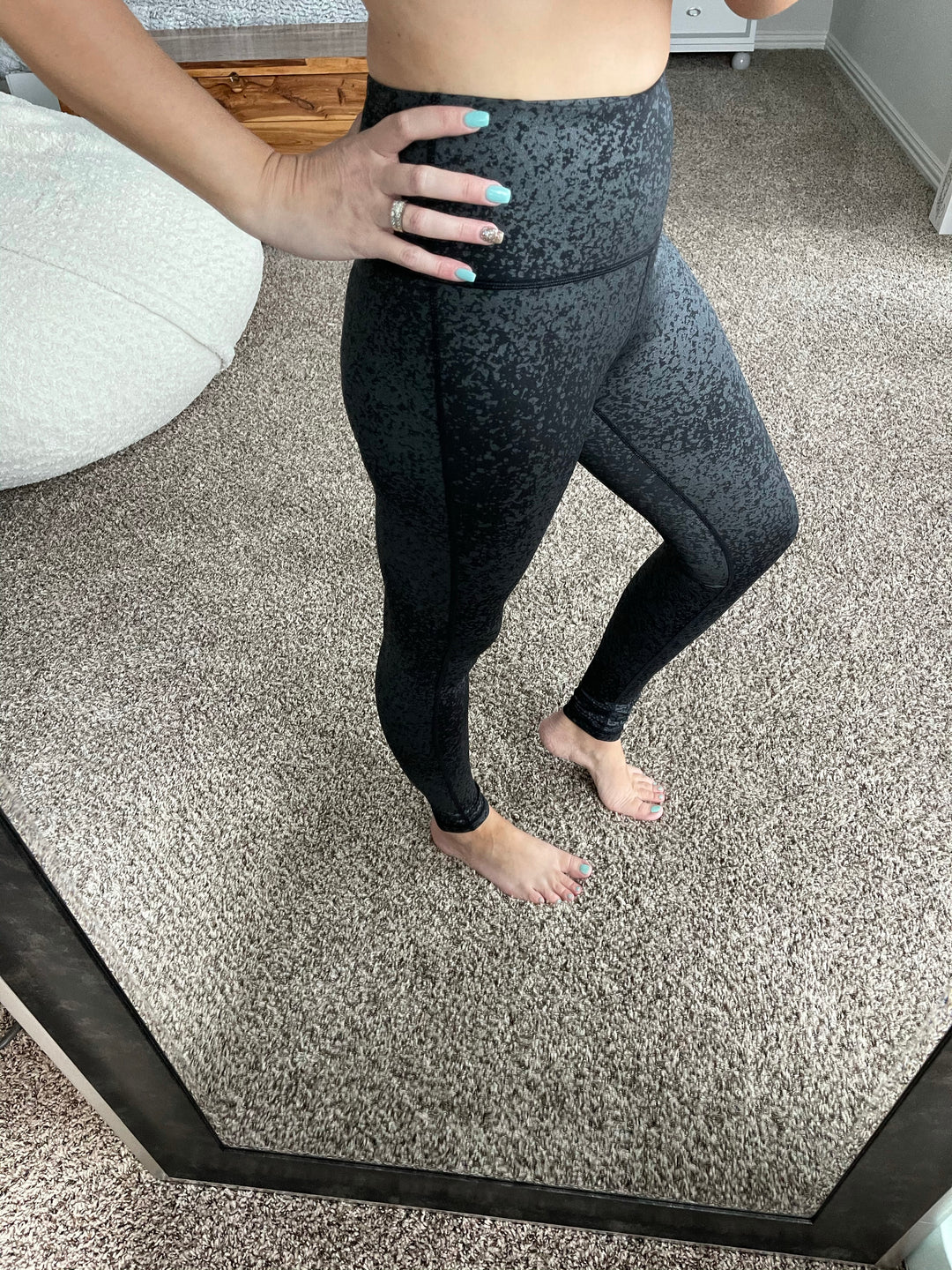 Speckled Silver Leggings BEYOND YOGA Alloy Ombre Speckled Midi - Main Image